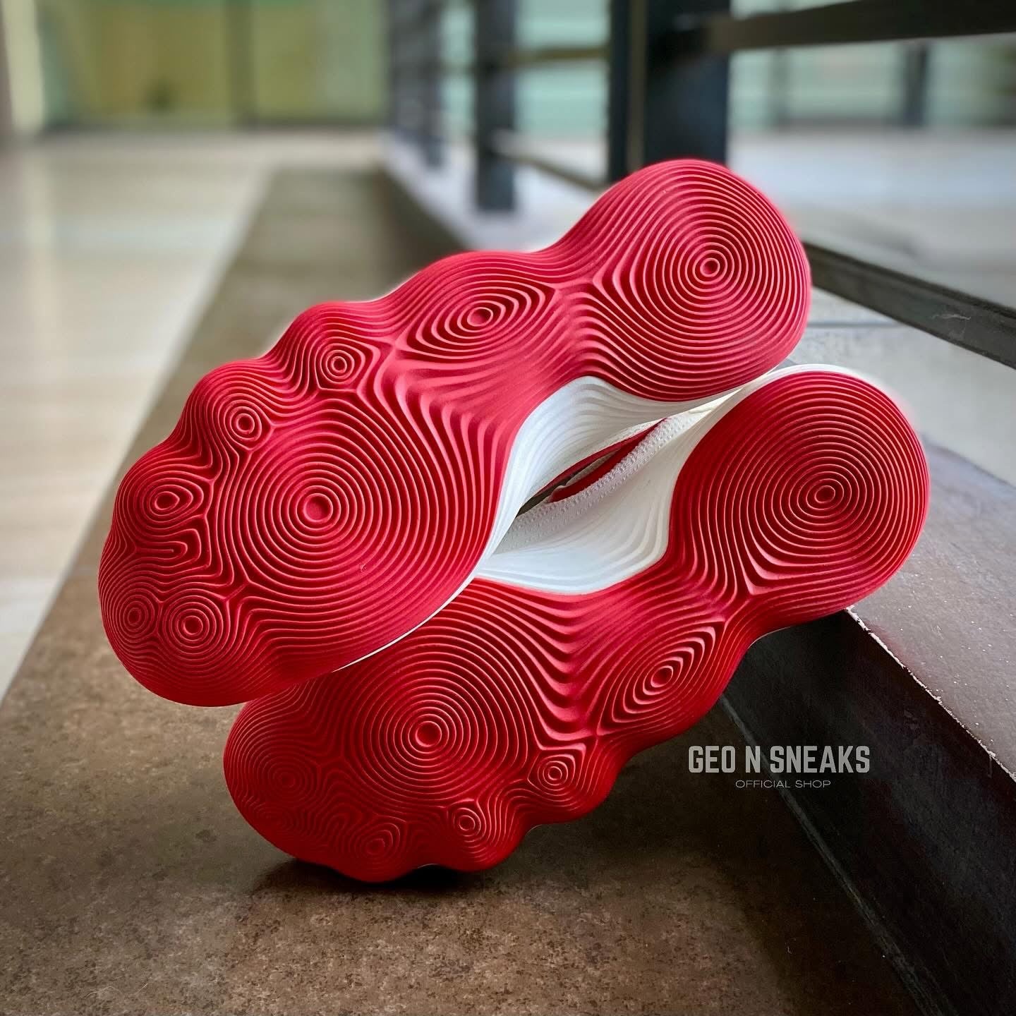 HYPERDUNK 2017 LOW EP “Sail University Red”