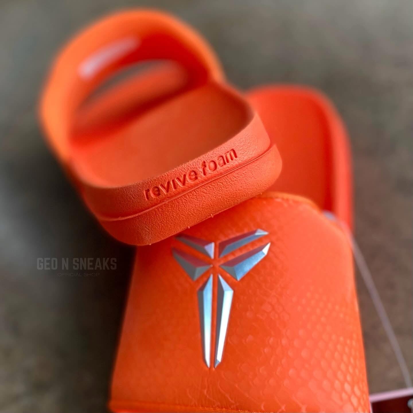 KOBE OFF COURT SLIDES “Safety Orange”