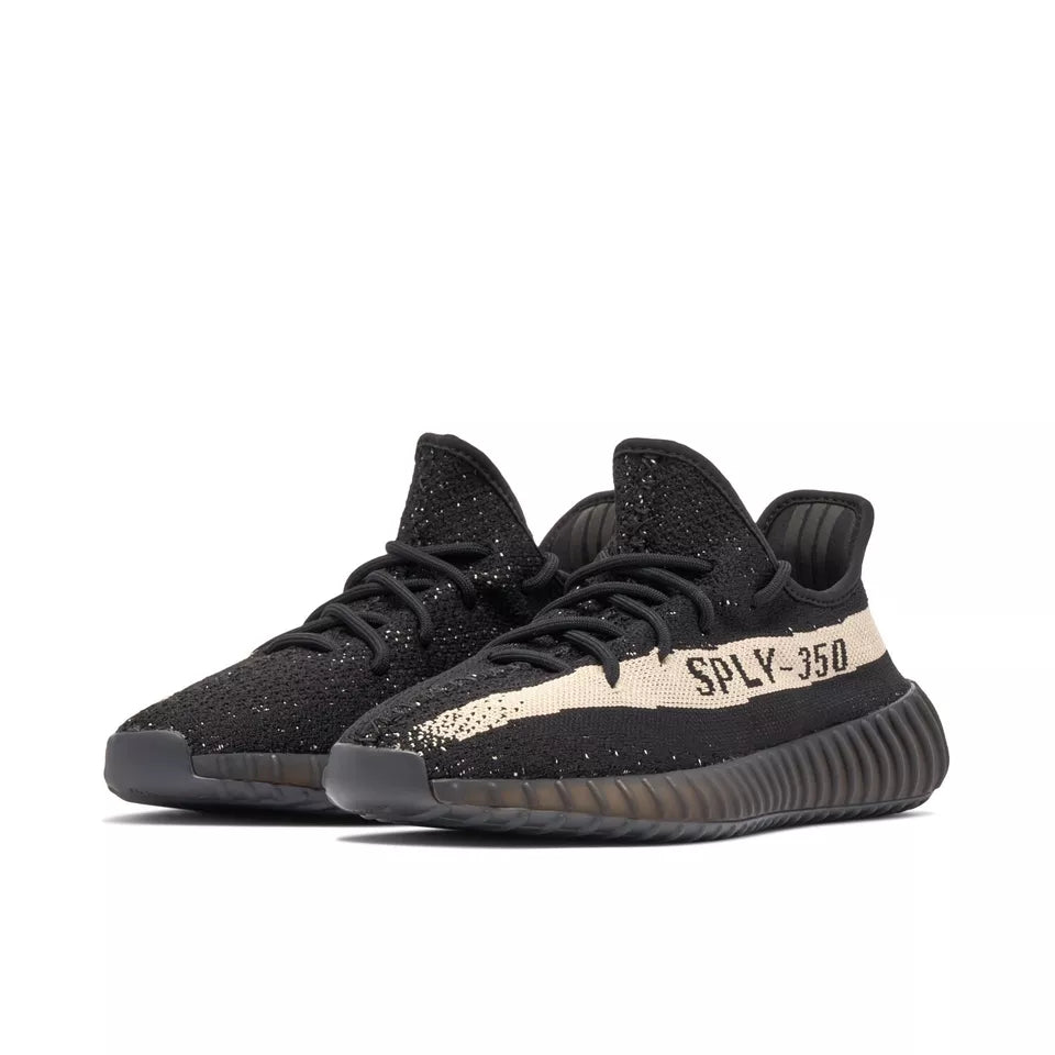 Yeezy 350 Boost V2 "Oreo"