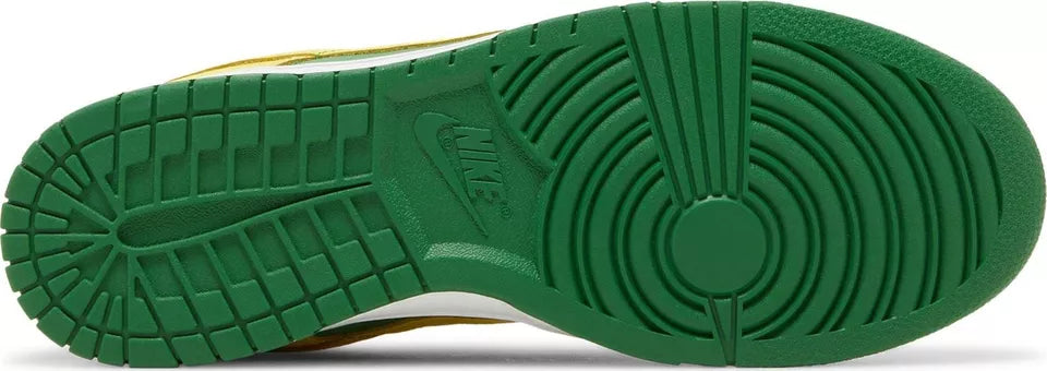 Nike Dunk Low Retro BTTYS "Reverse Brazil"