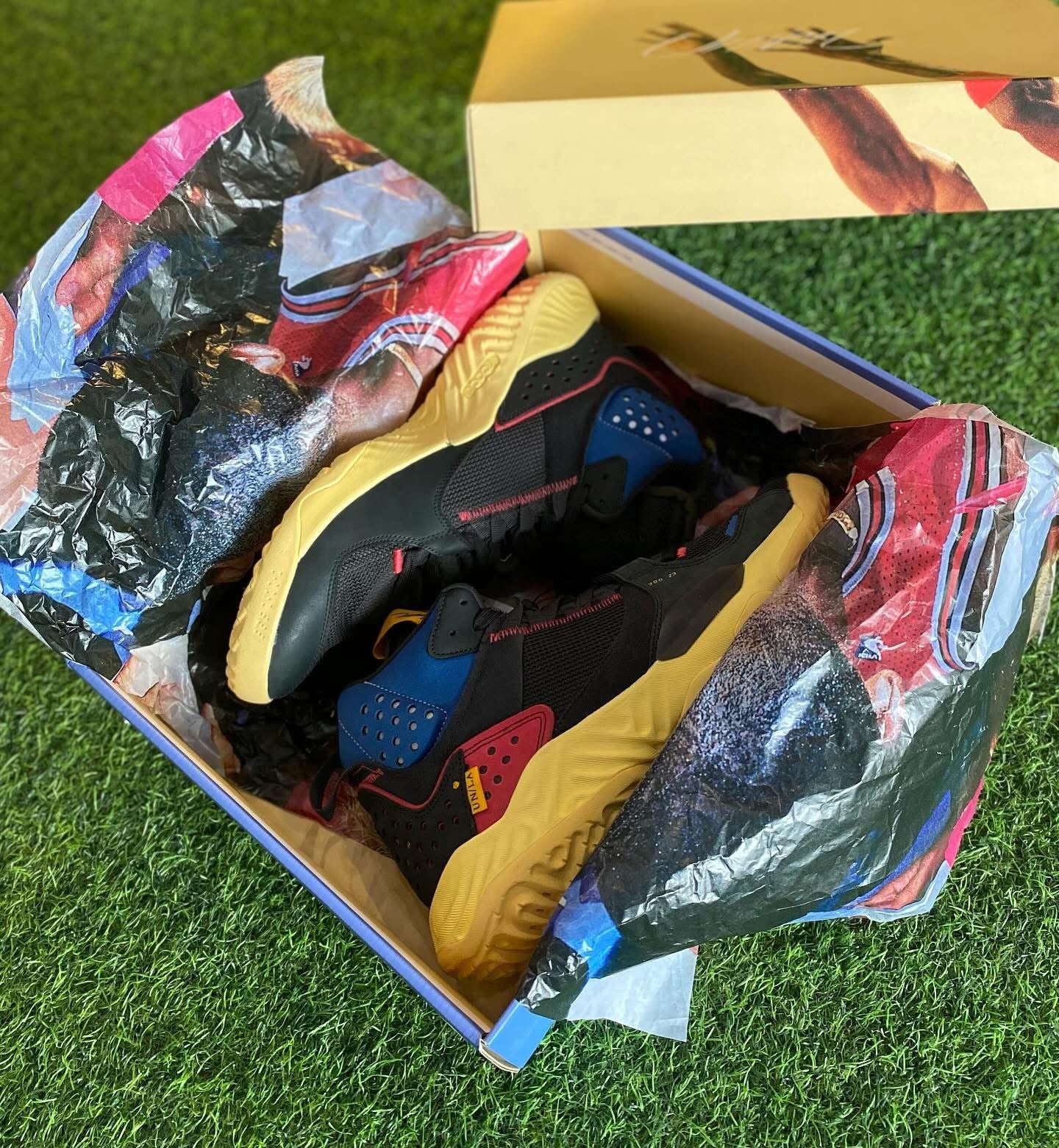 UNION LA x JORDAN DELTA MID SP “Off Noir”