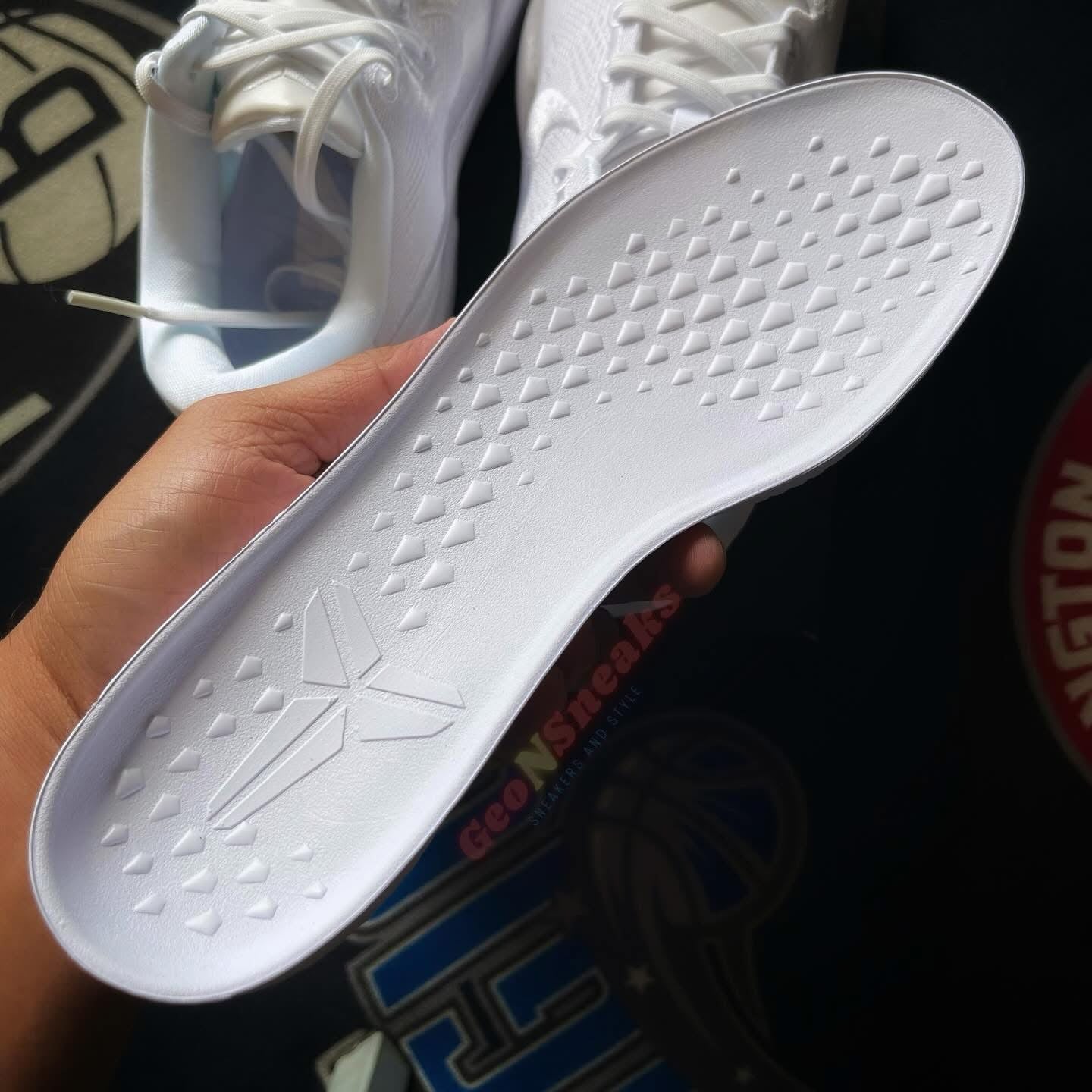 KOBE 8 PROTRO “Halo”