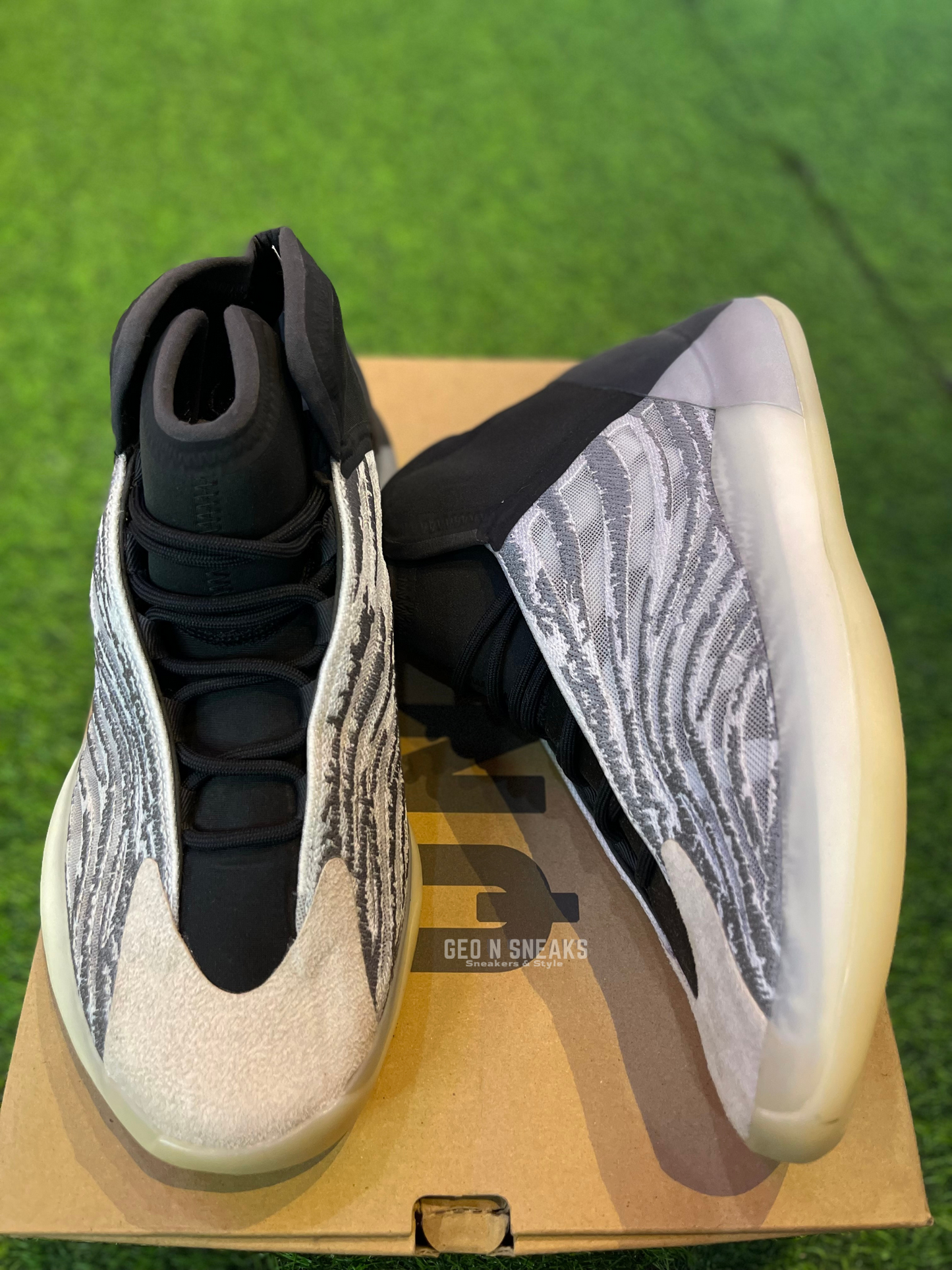 Yeezy QNTM "Quantum"