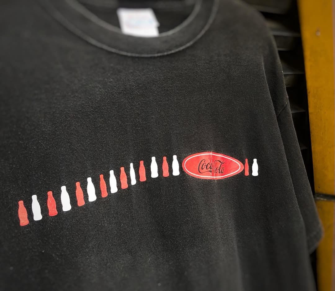 COCA COLA (Applebees 2002)