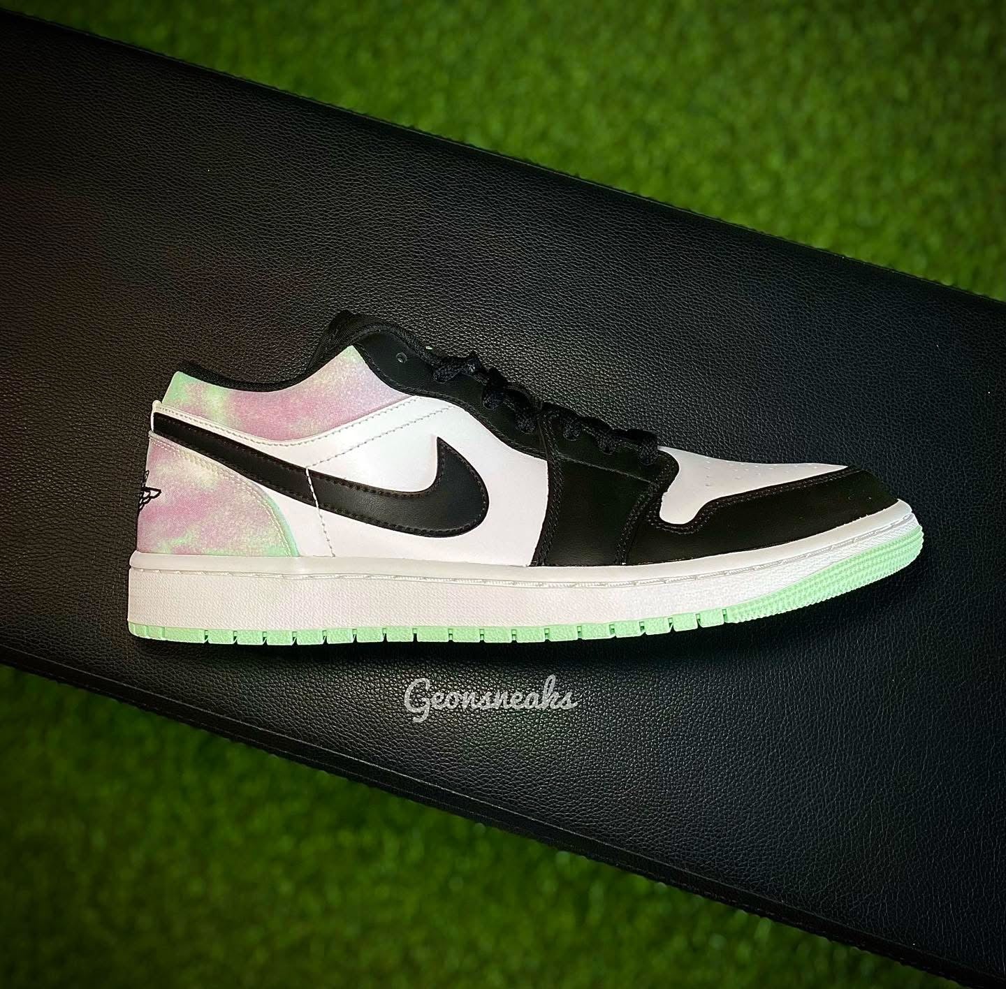 AIR JORDAN 1 LOW “Tie-Dye”