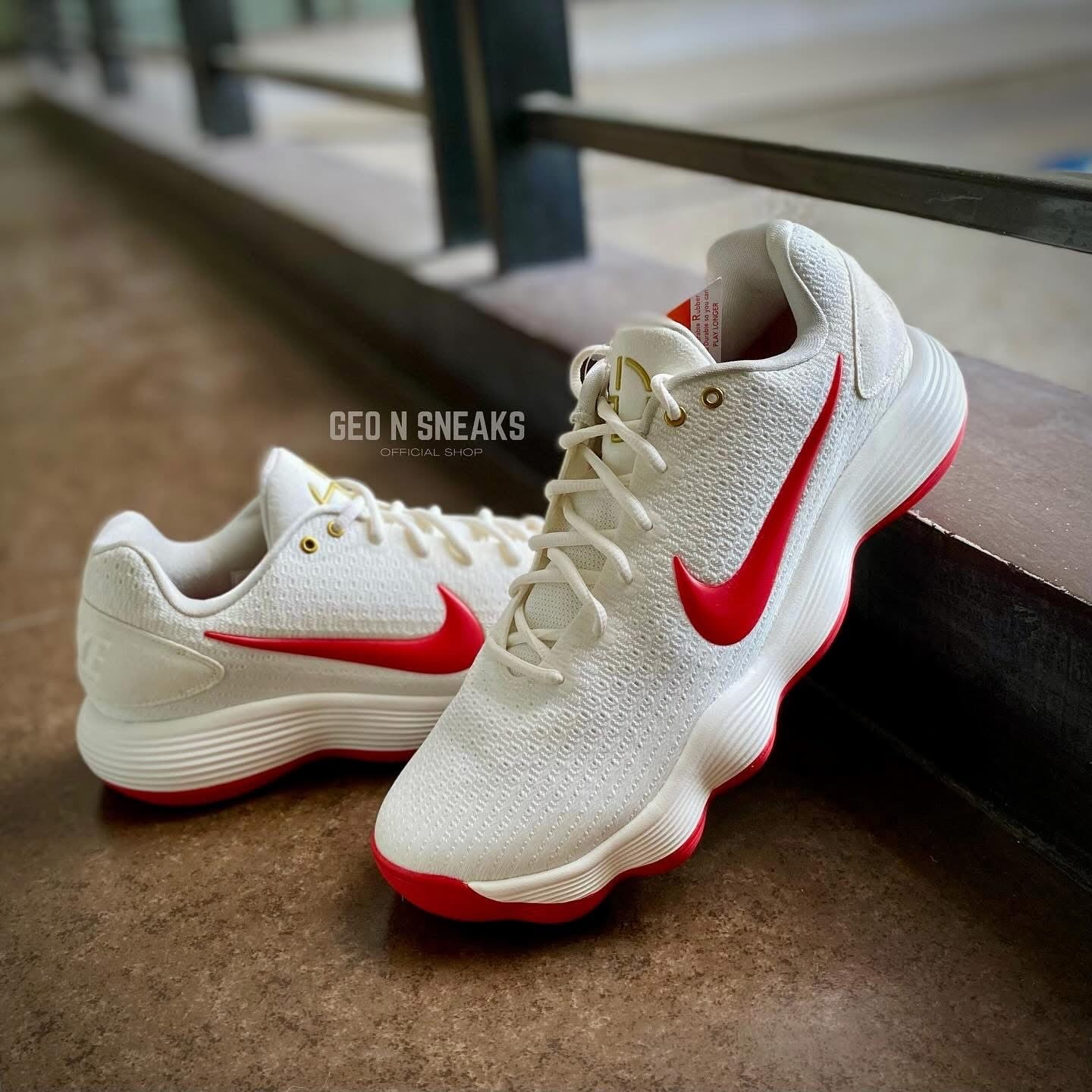 HYPERDUNK 2017 LOW EP “Sail University Red”