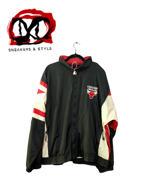 VINTAGE STARTER CHICAGO BULLS NYLON JACKET