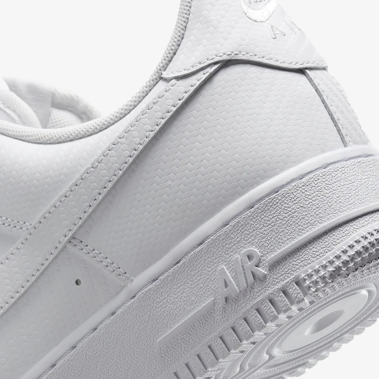 AIR FORCE 1’ 07 “Triple White”