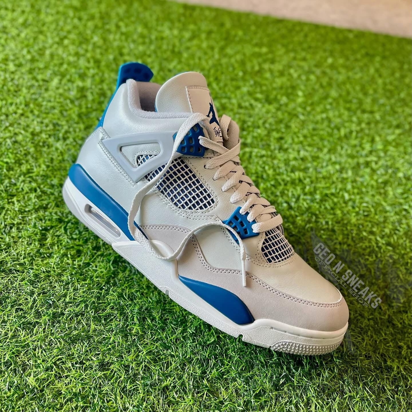 AIR JORDAN 4 RETRO “Industrial Blue”